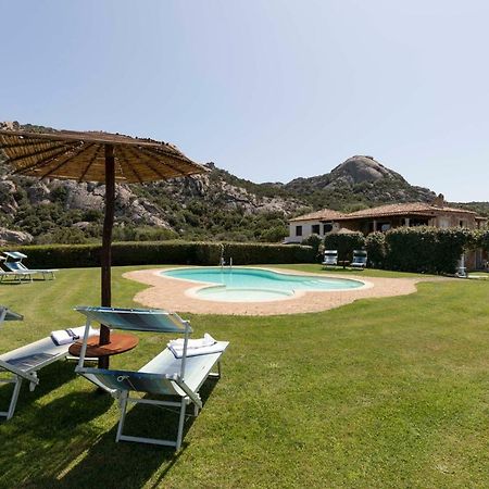 Villa Iris With Pool Baja Sardinia Exterior photo